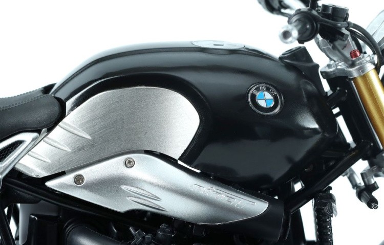 Сборная модель мотоцикла «BMW R nineT (Pre-colored Edition)», пластик, масштаб 1:9, MENG — картинка 6