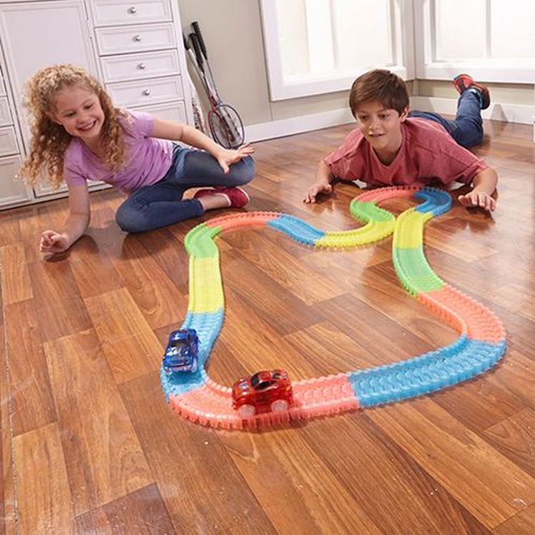 Конструктор Гоночная трасса Magic Tracks «Мертвая петля» 366 деталей — картинка 3