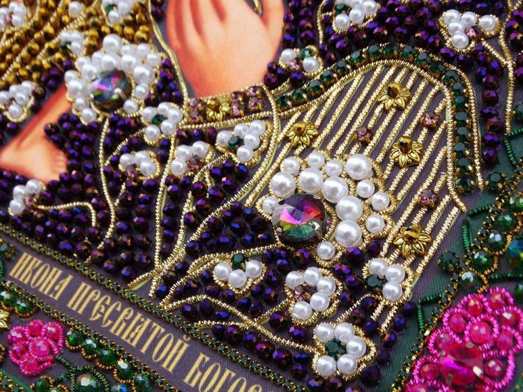 Набор для вышивания хрустальными камнями Богородица «Феодоровская» (акриловый жемчуг) — картинка 5