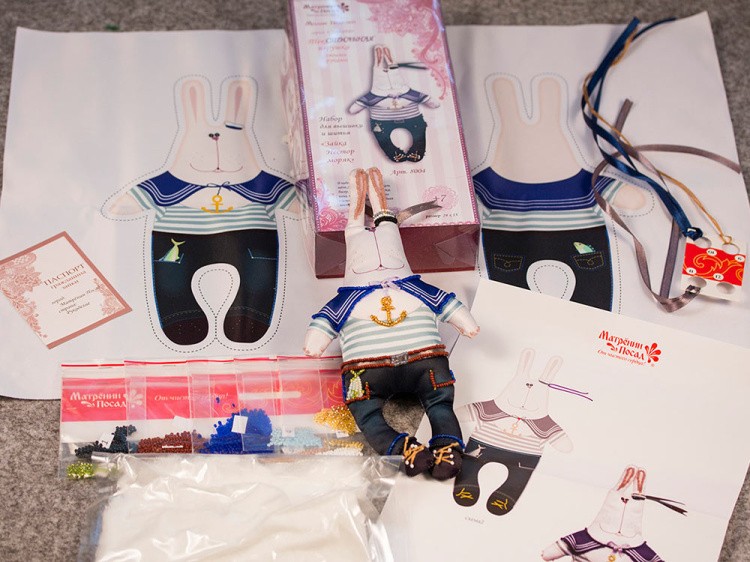 Набор для шитья и вышивания «Зайка Нестор-моряк» — картинка 2