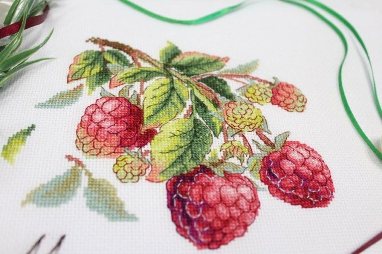 Набор для вышивания «Дары природы. Малина» — картинка 4