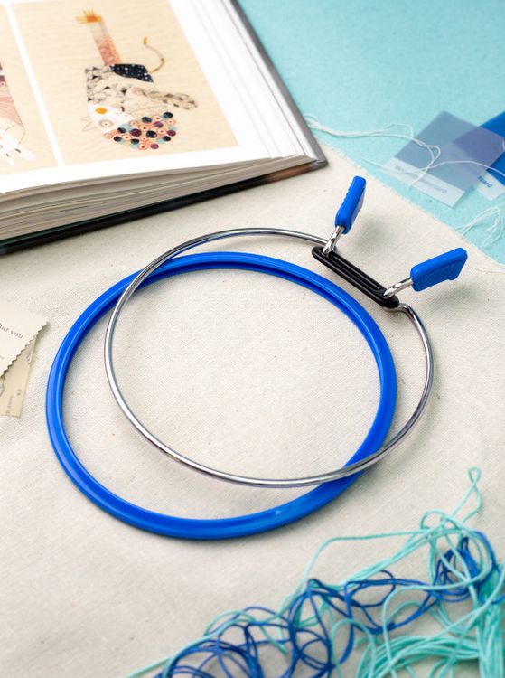 Пяльцы пружинные, диаметр 12,6 см, h-7, цвет: голубой, Nurge — картинка 2