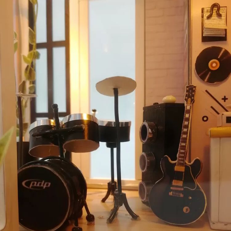 Миниатюрная сборная модель (румбокс) «Музыкальная студия» — картинка 11