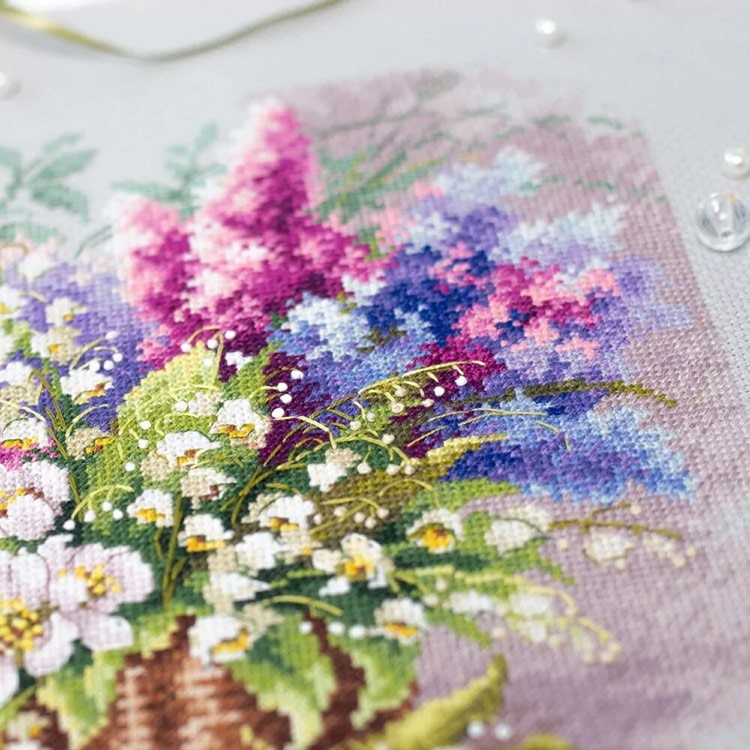 Набор для вышивания «Ландыши и сирень» — картинка 5