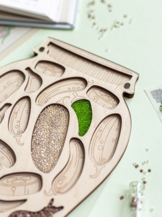 Органайзер для бисера с крышкой «Баночка огурцов» — картинка 4