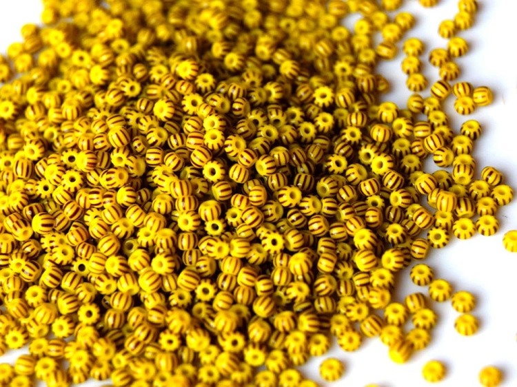 Бисер Preciosa Чехия 311-19001, 10/0, 50 г, цвет: 83501 полосатый — картинка 2