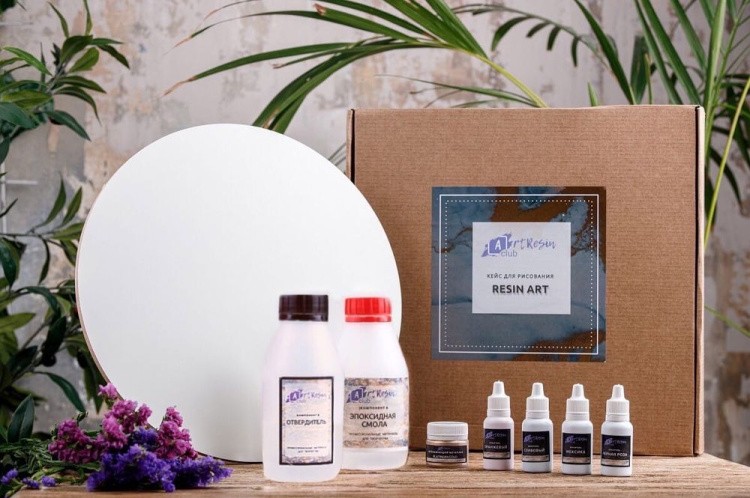 Набор для создания картины эпоксидной смолой Северное сияние (круг), ArtResin Club — картинка 2