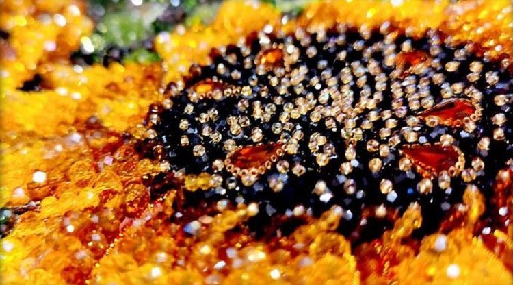 Набор для вышивания хрустальными бусинами «Подсолнухи» — картинка 3