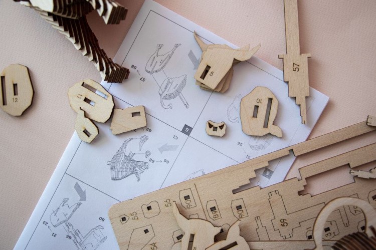 Конструктор из дерева «Бык с набором карандашей» — картинка 4