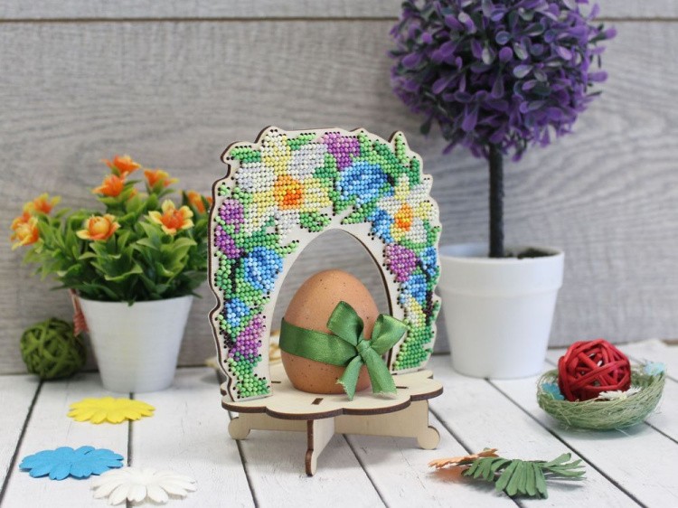 Набор для вышивания «Подставка под яйцо. Цветочная арка» — картинка 3