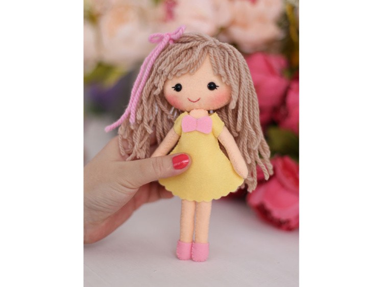 Набор для шитья игрушки «Куколка Алиса» — картинка 2