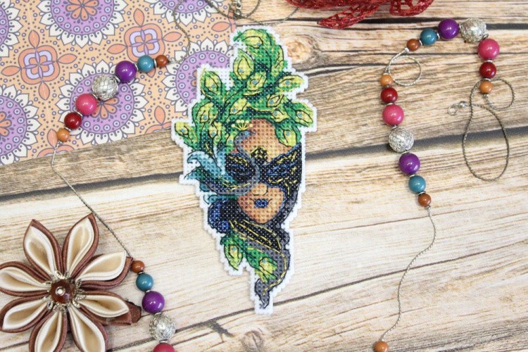 Набор для вышивания «Маска павлин» — картинка 3