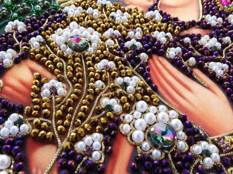 Набор для вышивания хрустальными камнями Богородица «Феодоровская» (акриловый жемчуг) — картинка 17