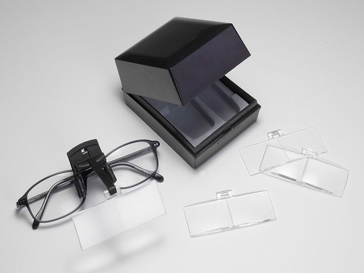 Комплект линз с креплением для очков, увеличение: Х1.75, Х2, Х2.5, Х3, Daylight — картинка 3