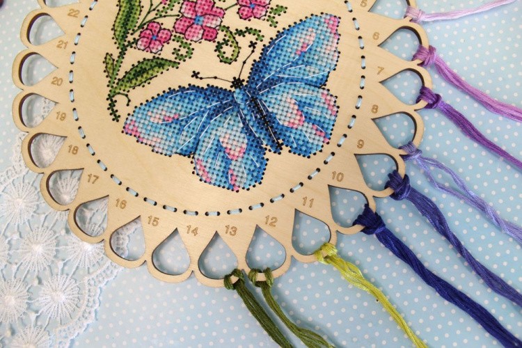 Набор для вышивания «Цветочная поляна» — картинка 3