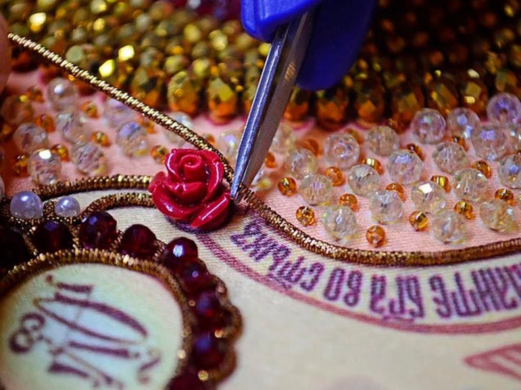 Набор вышивки хрустальными камнями «Богородица Казанская» — картинка 3