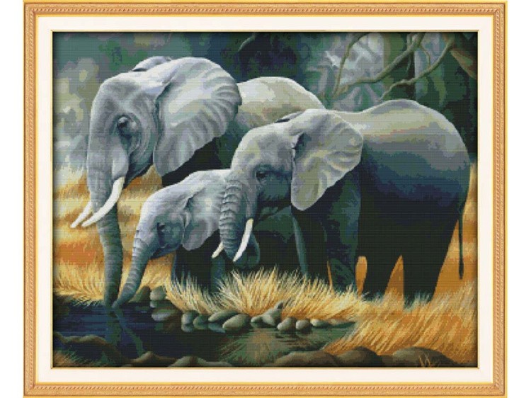 Набор для вышивания «Семья слонов»