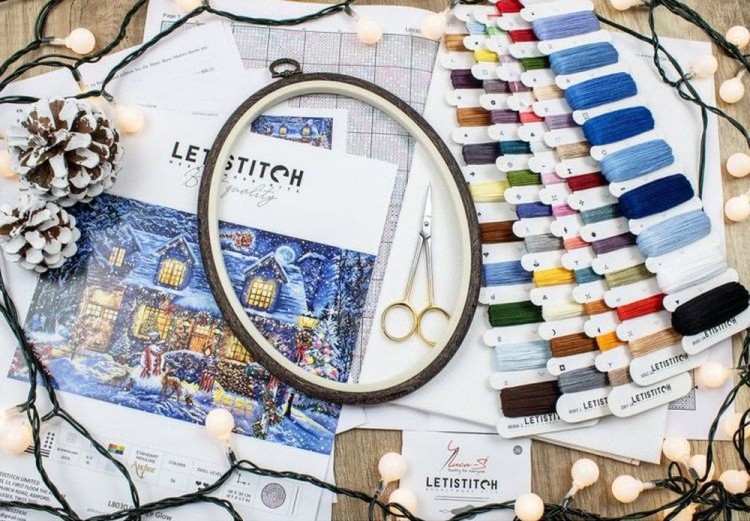 Набор для вышивания «Cottage Glow» — картинка 3