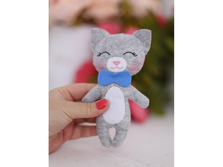 Набор для шитья игрушки «Котята Снежок и Том» — картинка 3