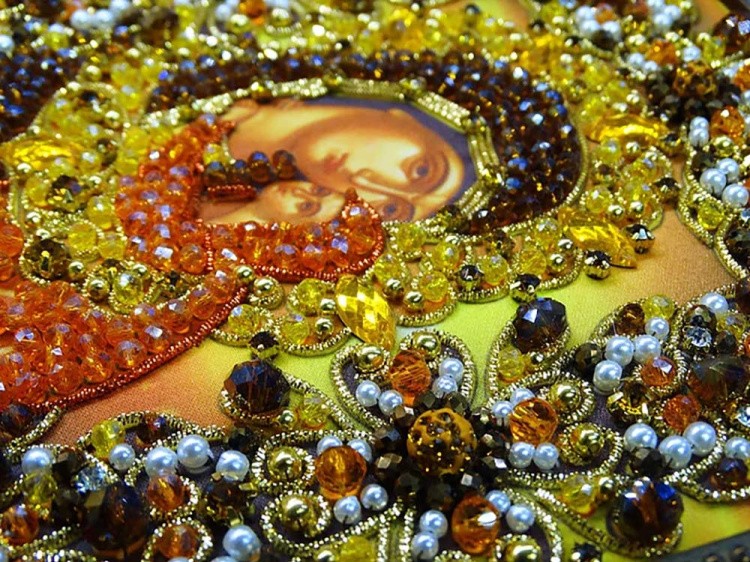 Набор вышивки хрустальными камнями «Святая Анна Праведная» — картинка 3