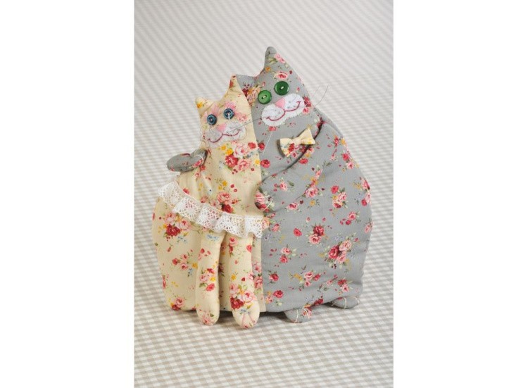 Набор для шитья «Кошки-Грелки» (грелка на чайник) — картинка 2