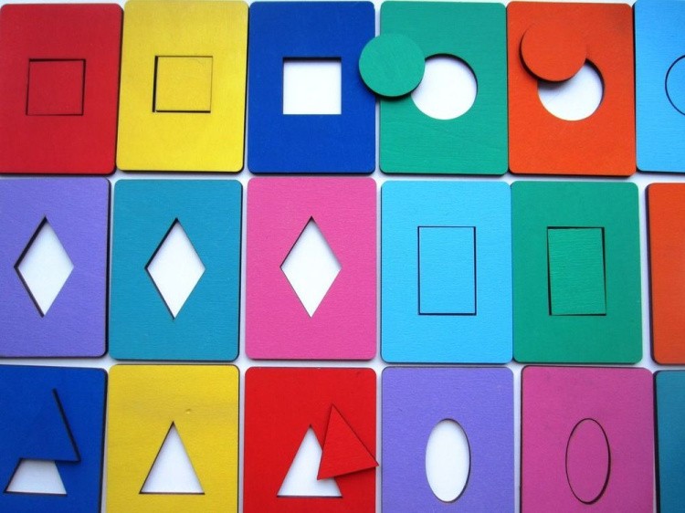 Развивающее пособие из дерева «Досочки Сегена (крашеные)» — картинка 4