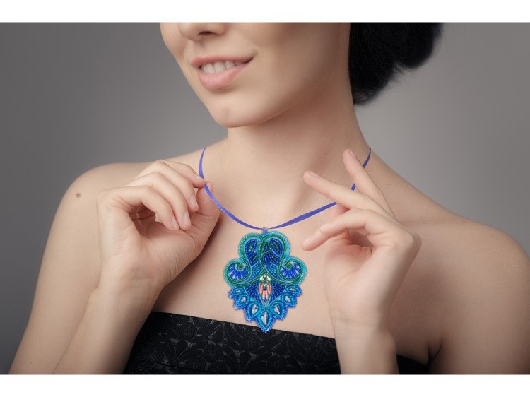 Набор вышивки бисером «Подвеска Морозный узор» — картинка 6