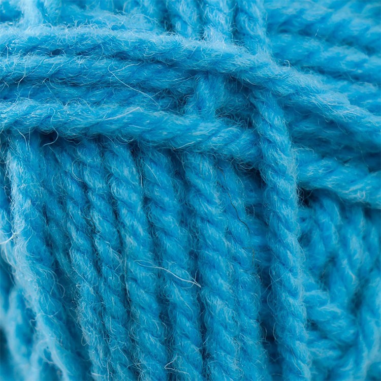 УЦЕНКА. Пряжа из Троицка Подмосковная GRANDE (0300), светло-голубой, 1 шт. 100 г (повреждена этикетка) — картинка 3