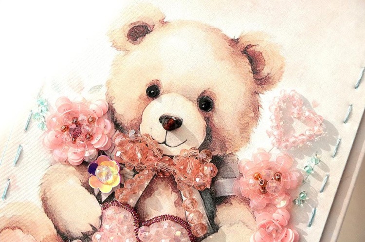 Набор для вышивания хрустальными бусинами открытка-конверт «Плюшевый мишка» — картинка 2