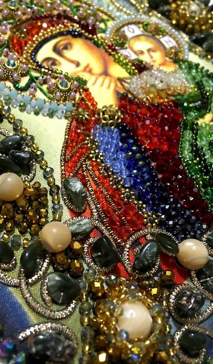 Набор вышивки бусинами «Икона Богородицы Отрады или утешения» — картинка 3