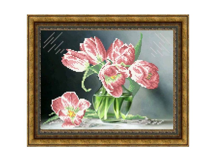 Рисунок на ткани «Тюльпаны в вазе»
