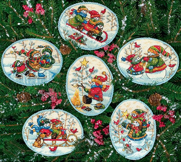 Набор для вышивания «Игривые снеговики» — картинка 2