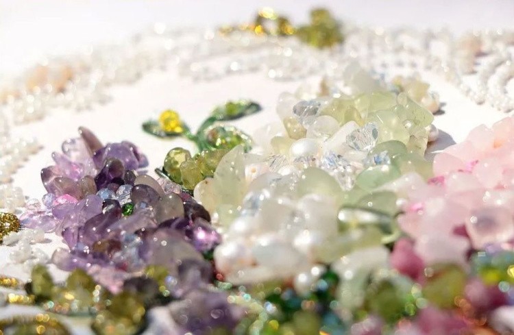 Набор для вышивания хрустальными бусинами «Цветочное кружево. Сирень» — картинка 6