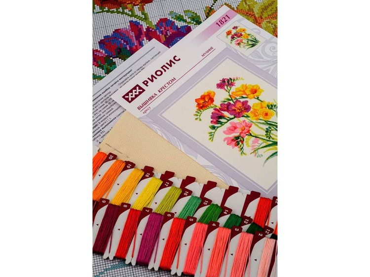 Набор для вышивания «Ароматные фрезии» — картинка 3