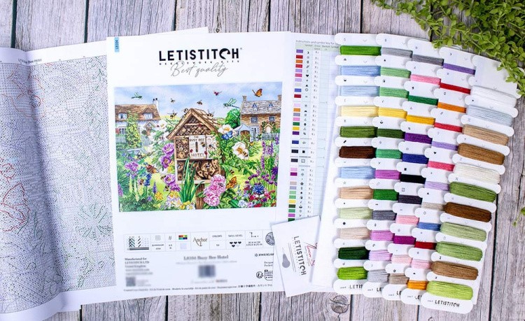 Набор для вышивания «Busy Bee Hotel (Отель Busy Bee)» — картинка 2