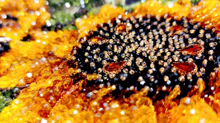 Вышивка Образа в каменьях «Подсолнухи» — картинка 2