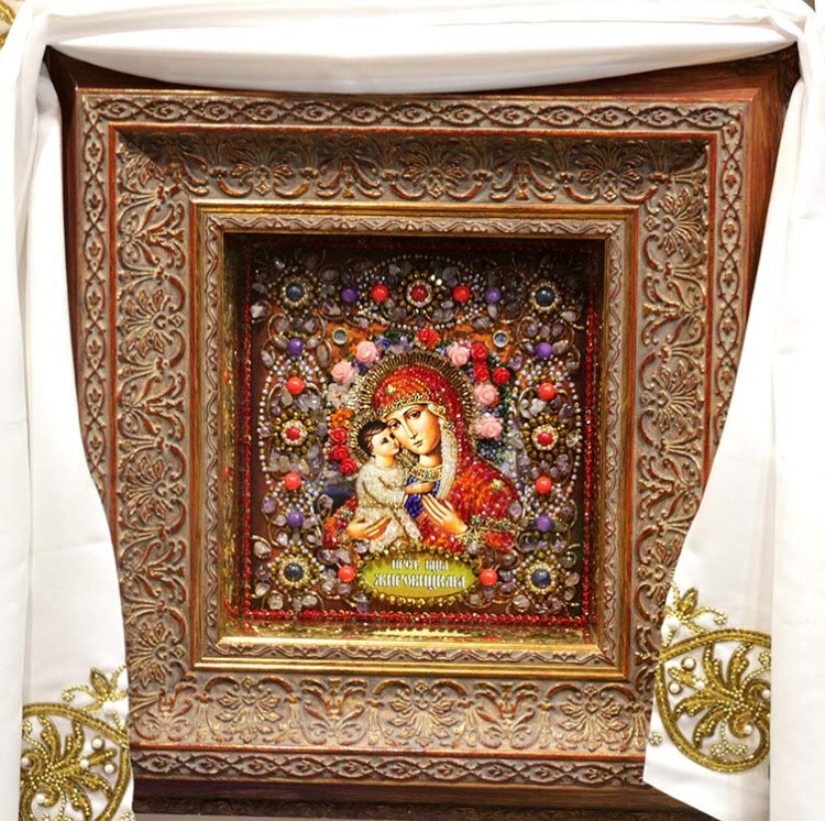 Вышивка Образа в каменьях «Богородица Жировицкая» — картинка 4