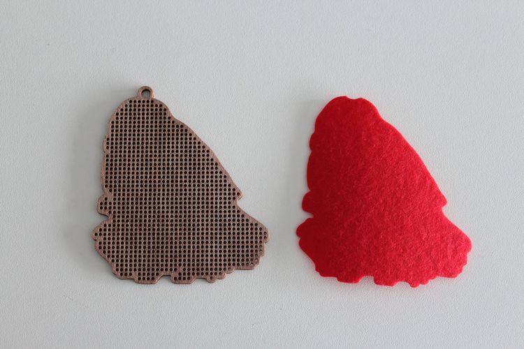 Набор для вышивания «Ёлочная игрушка. Синица» — картинка 2