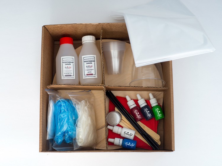 Набор для создания картины эпоксидной смолой ResinArtBox 003 — картинка 3