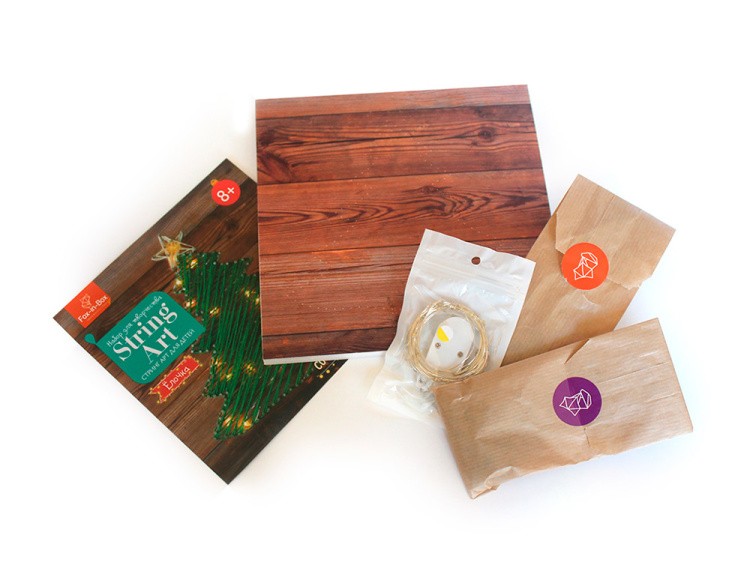 Набор для творчества STRING ART «Елочка» (с гирляндой) — картинка 5