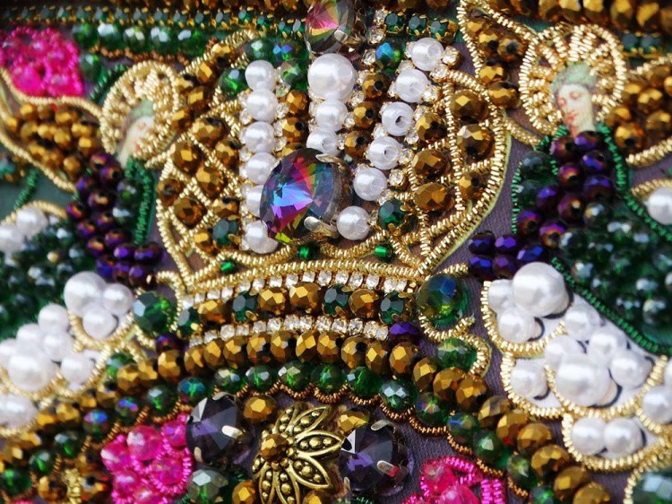 Набор для вышивания хрустальными камнями Богородица «Феодоровская» (акриловый жемчуг) — картинка 14