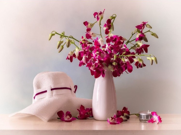 Картина по номерам «Цветы и шляпка» — картинка 2