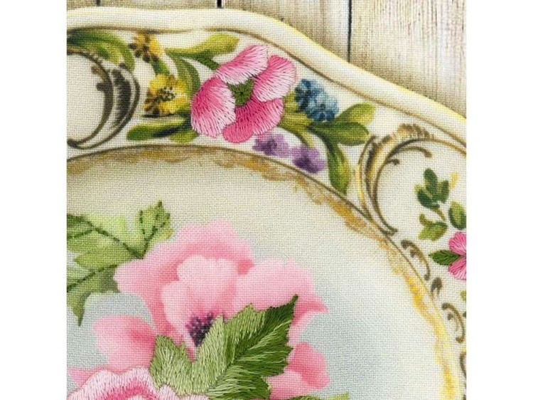 Набор для вышивания «Тарелка с розовыми маками» — картинка 4