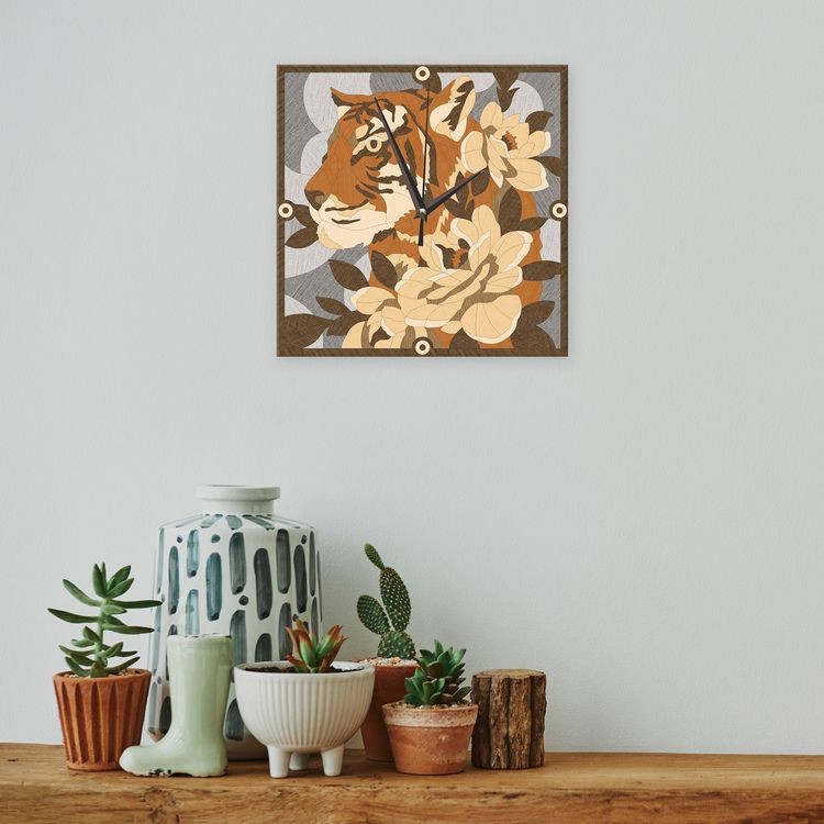 Картина на дереве «Часы. Грациозный тигр» — картинка 4