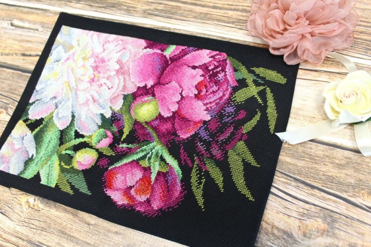 Набор для вышивания «Королевские пионы» — картинка 3