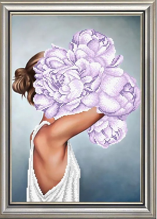 Набор для вышивания бусинами «Девушка с пионами 2» — картинка 2